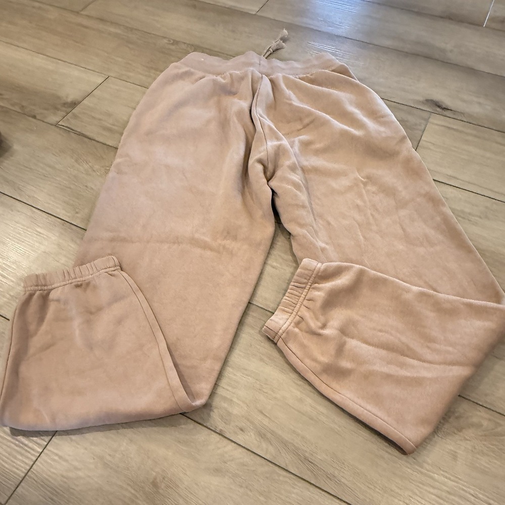 Nike Mid Rise Sweatpants Size S Tan Beige Swoosh Joggers Athleisure Comfort - Picture 2 of 7